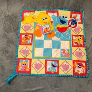 Vintage Playskool Fold n Go Sesame Street Muppet Play Mat Quilt Baby Toddler VTG